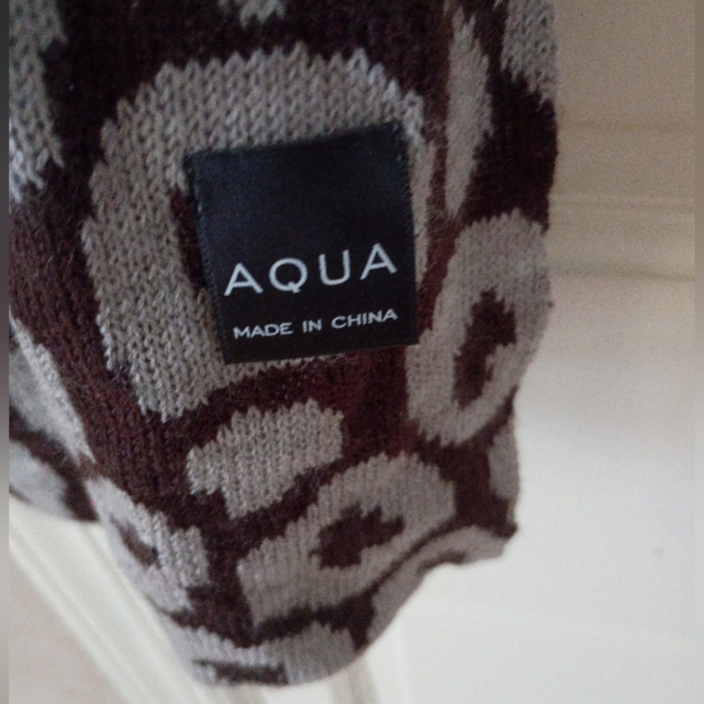 NWT.Aqua Animal Print Wool Scarf in Brown and Gray - Picture 4 of 8